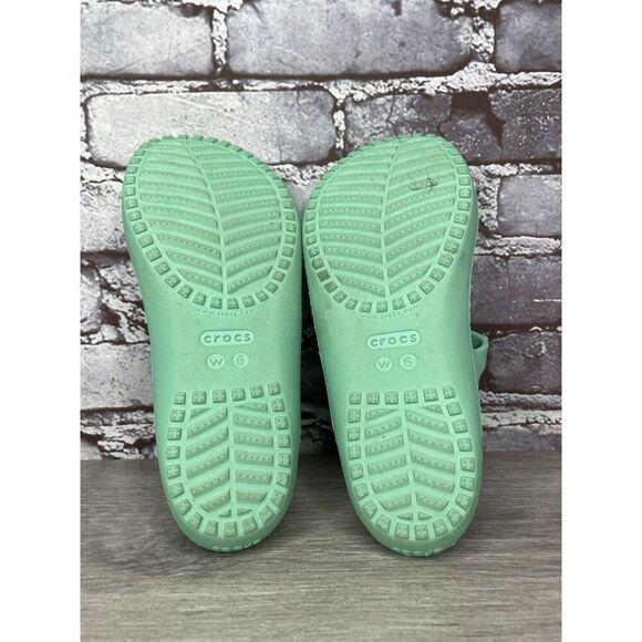 CROCS Iconic Comfort Green Rubber Slides Light Flats Sandals Women Sz 6M US/36EU - Picture 13 of 15